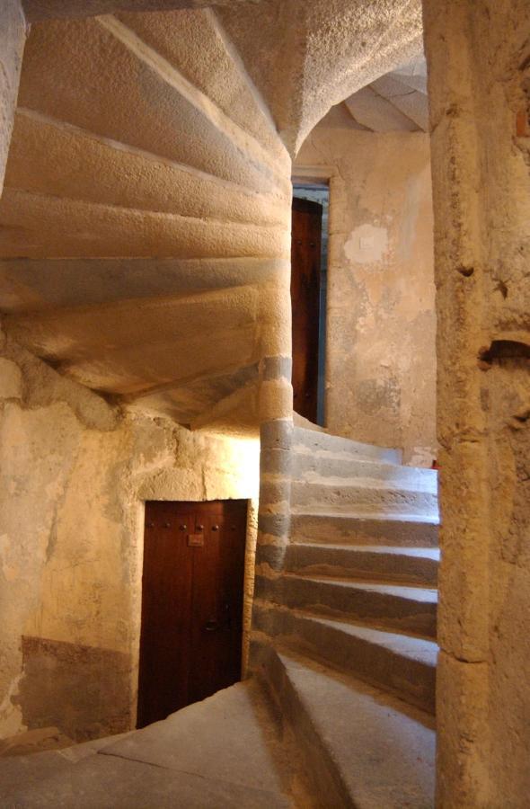 La Maison Des Archers Saint-Saturnin  Exteriör bild